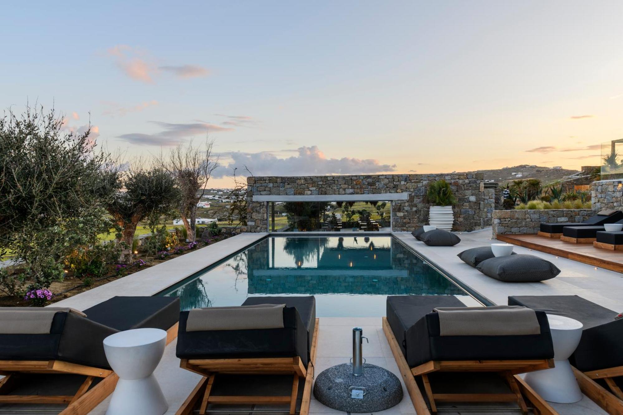Nasta Suites & Villas Intentional Living Mykonos Mykonos Town Экстерьер фото